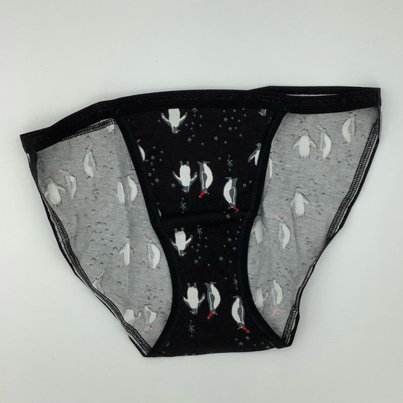 New Victoria’s Secret String Bikini Panty - Large - Holiday Penguins - Picture 1 of 3